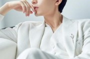 成毅娱乐吃瓜爆料图片,吃瓜爆料图片揭秘幕后真相